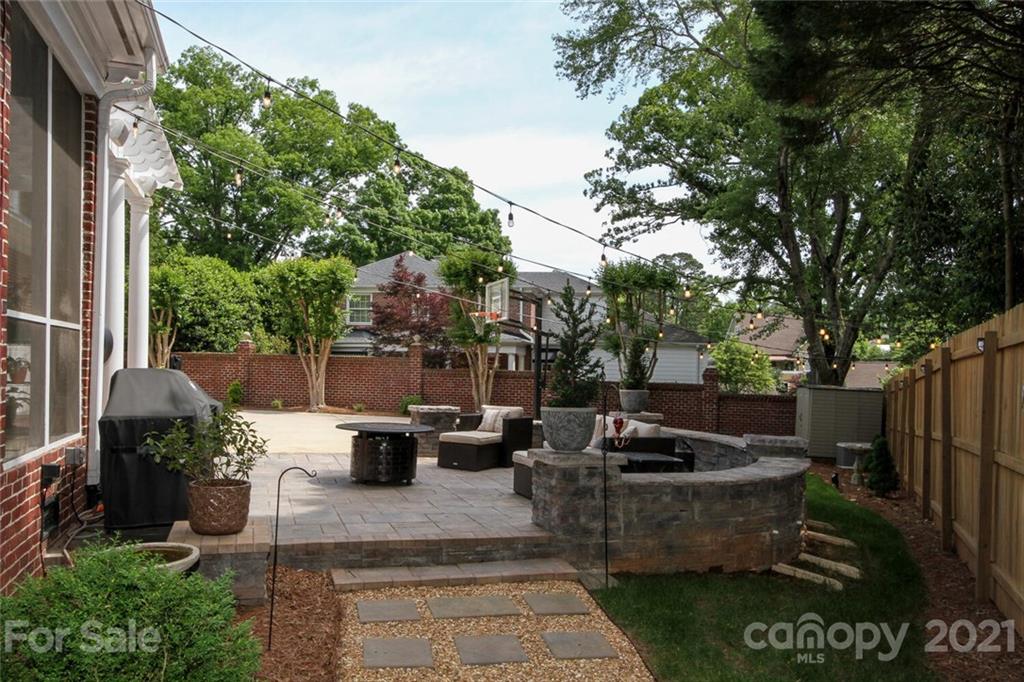 2125 South Wendover Road Charlotte, NC 28211 - Photo 41 of 48 a view of a patio with couches and chairs
