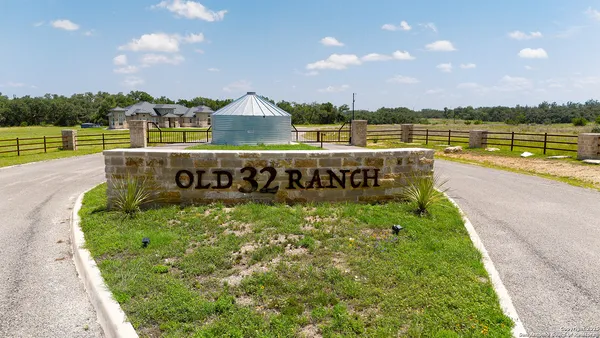 $239,900 | 813 Old 32 Xing Drive, Blanco, TX 78606