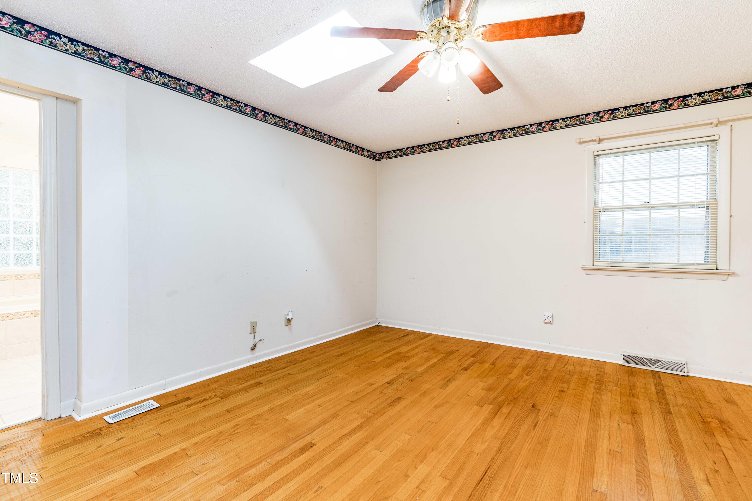 1613 Ridgeland Drive Raleigh, NC 27607 - Photo 22 of 40 DSC09837