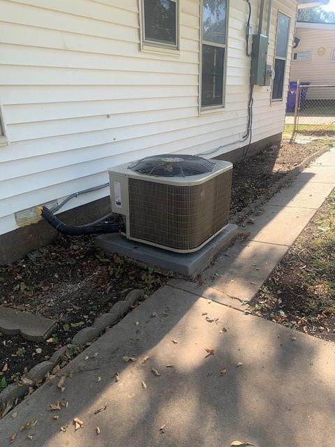 3912 North 22nd Street Waco, TX 76708 - Photo 15 of 16 a view of a small house and a yard