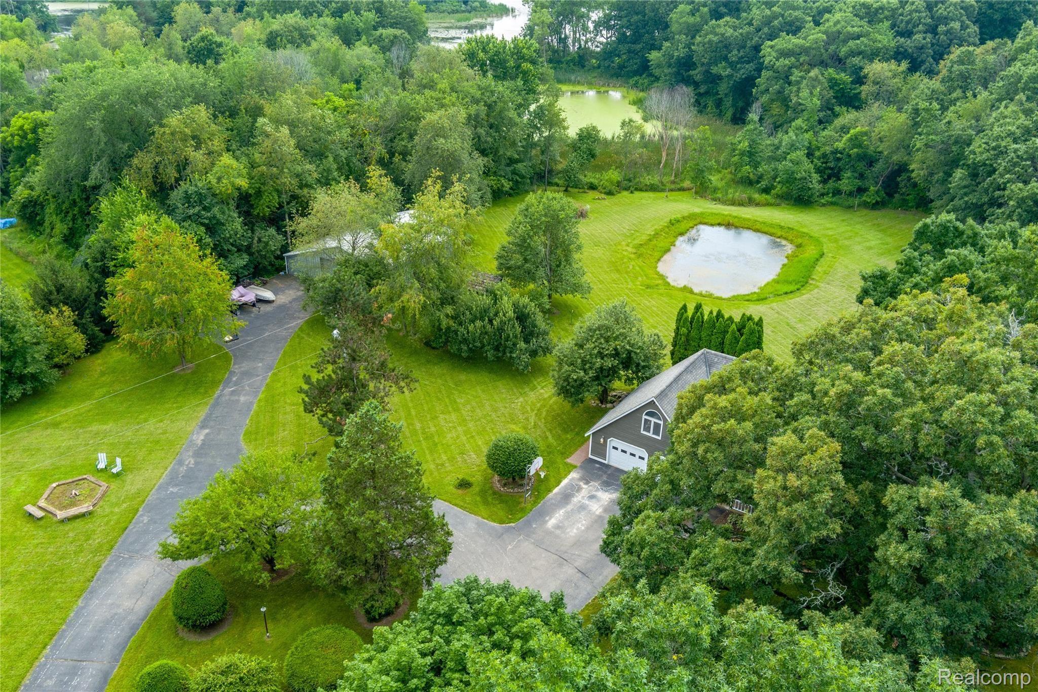 10326 Jossman Road Goodrich, MI 48438 - Photo 4 of 48 4.jpg