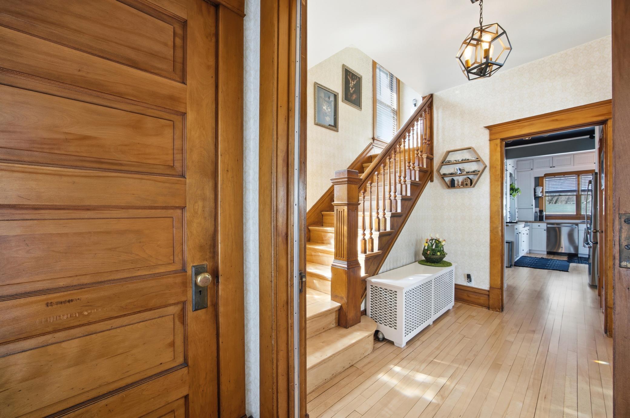 429 7th Street South Moorhead, MN 56560 - Photo 3 of 46