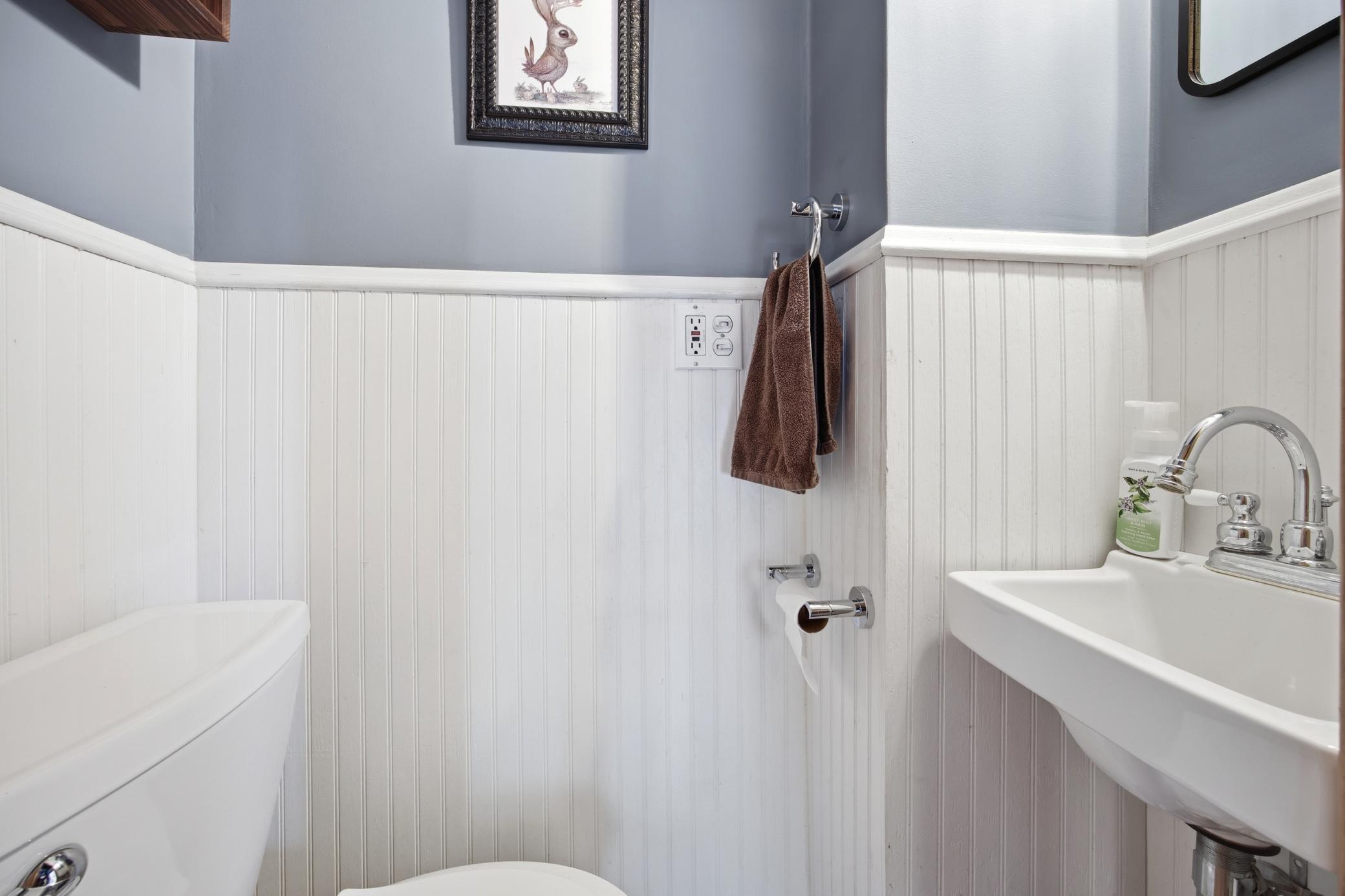 429 7th Street South Moorhead, MN 56560 - Photo 6 of 46