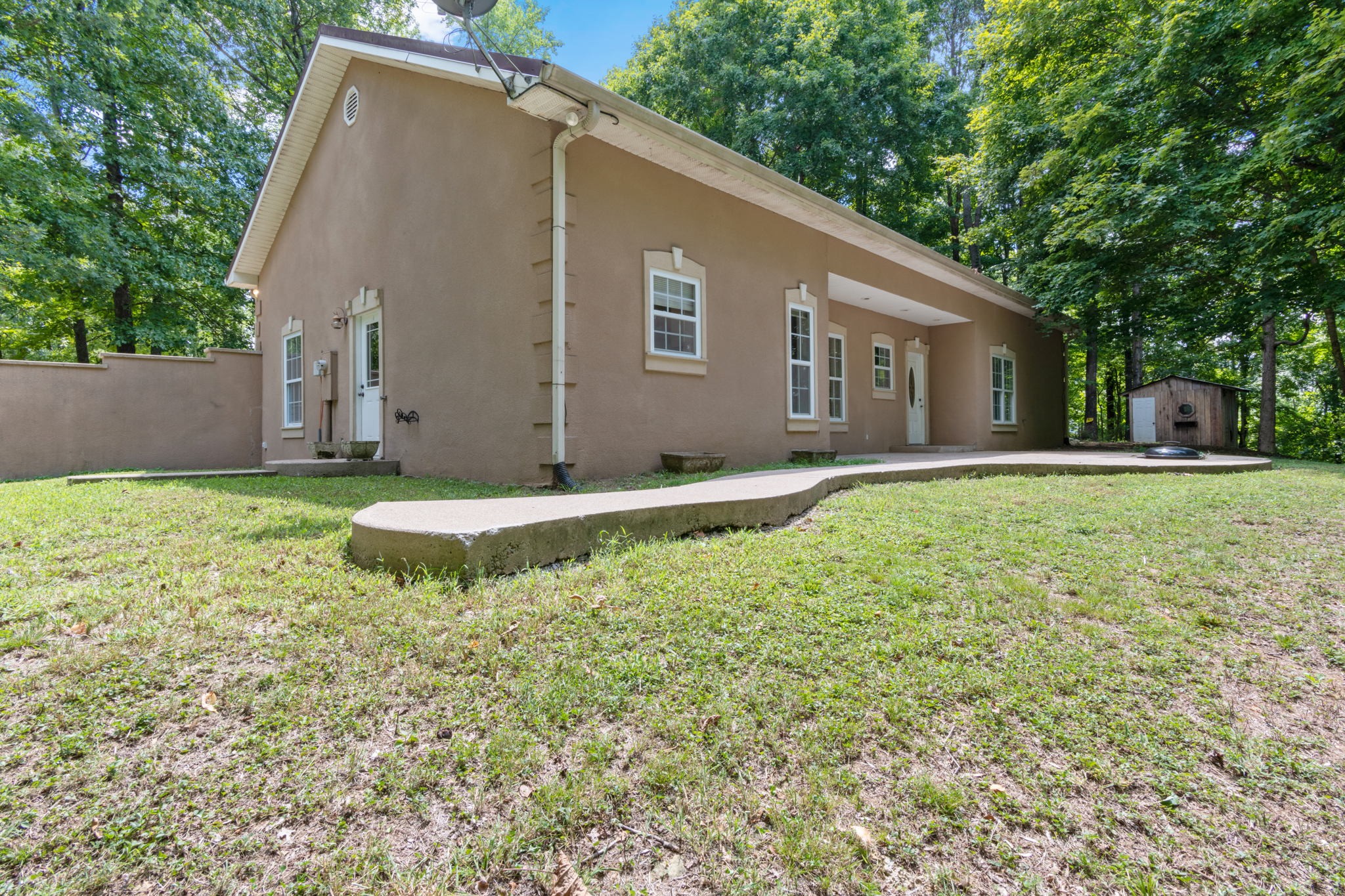 562 Sinclair Lane, Ashland City, TN 37015 Compass