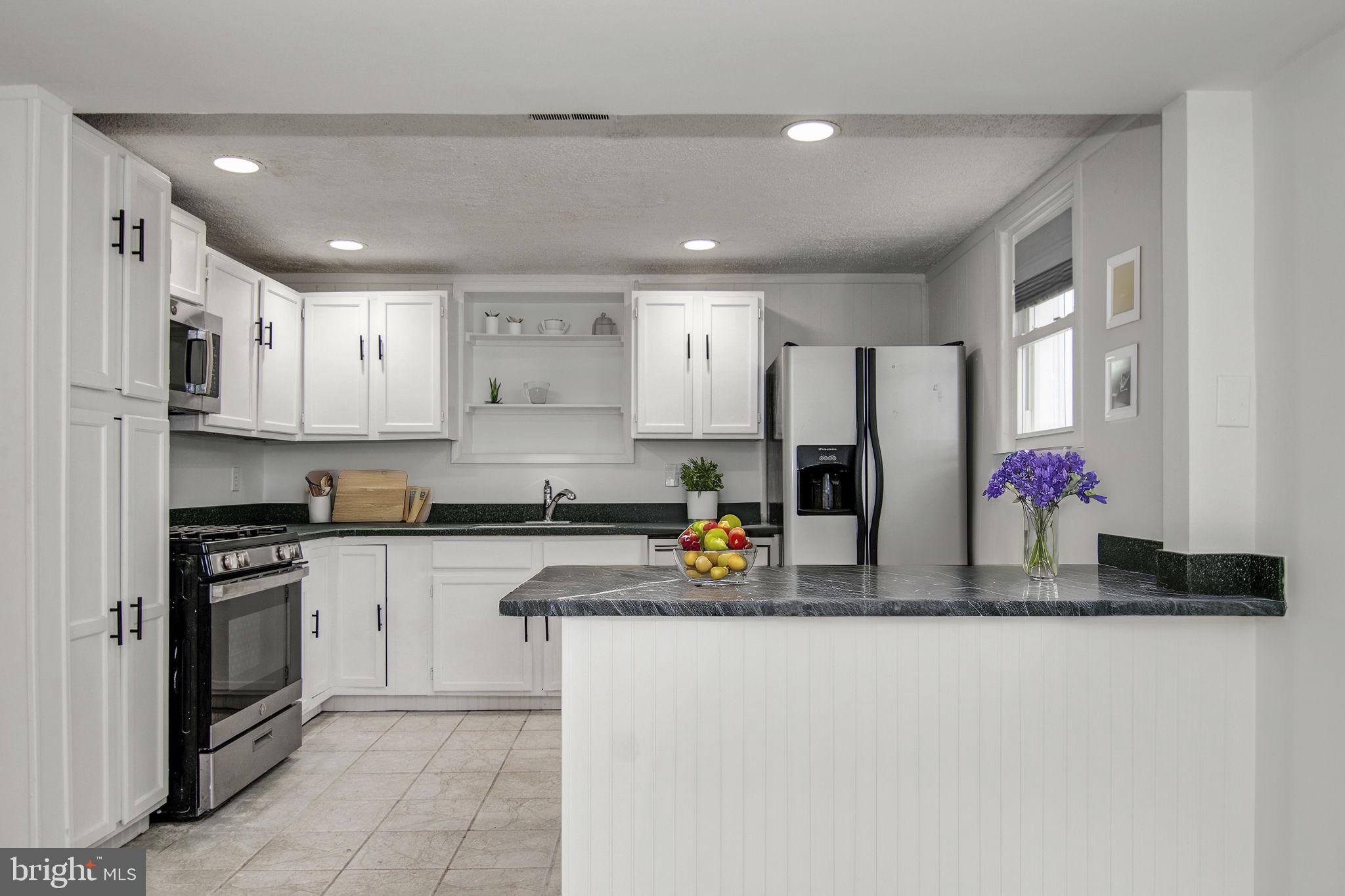 13107 Kumar Road Woodbridge, VA 22193 - Photo 4 of 50 Staged Photo