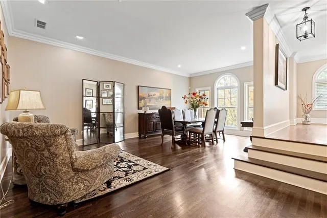 $1,325,000 | 212 West 50th Street, Kansas City, MO 64112