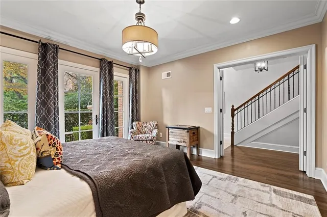 $1,325,000 | 212 West 50th Street, Kansas City, MO 64112