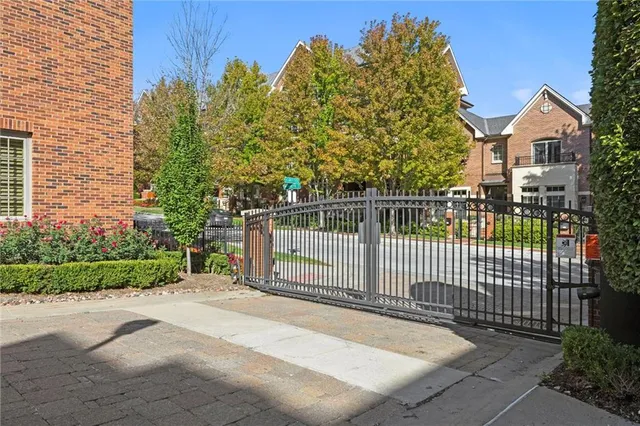 $1,325,000 | 212 West 50th Street, Kansas City, MO 64112