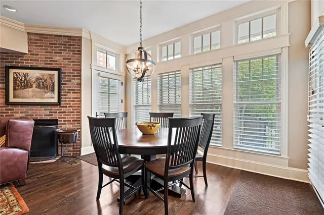 $1,325,000 | 212 West 50th Street, Kansas City, MO 64112