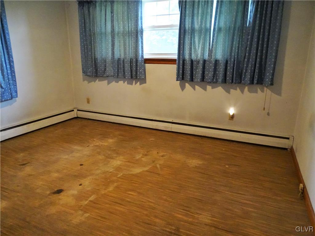 5149 Old Carriage Road Northampton, PA 18067 - Photo 9 of 18 Gallery Image 9