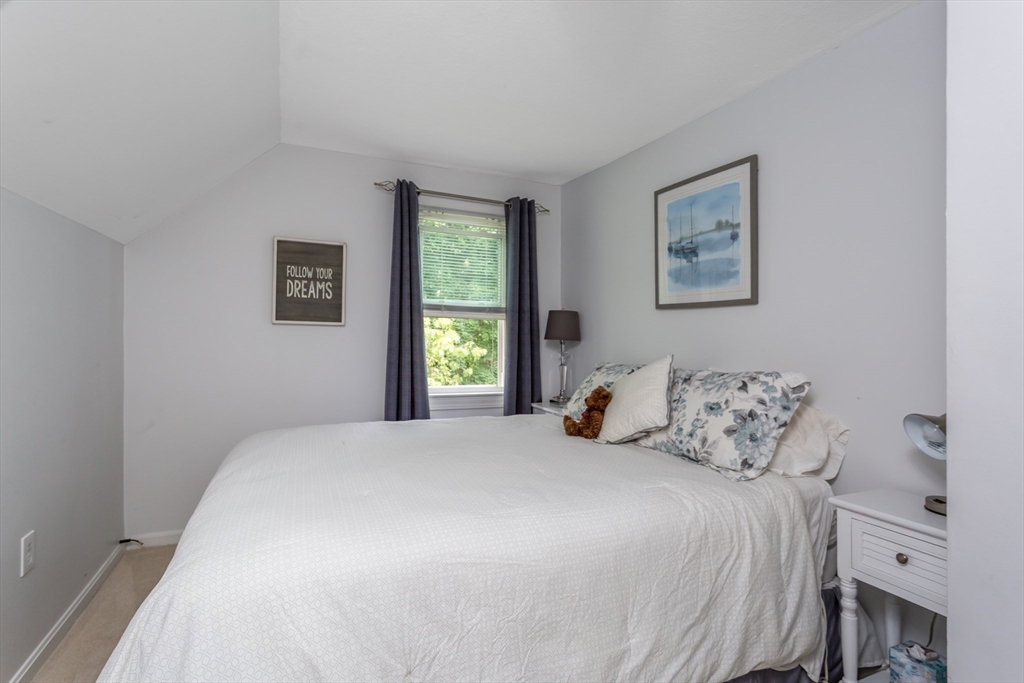 194 Crossfield Road Franklin, MA 02038 - Photo 27 of 41 Gallery Image 27