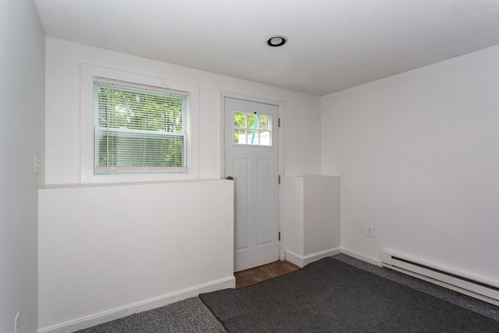 194 Crossfield Road Franklin, MA 02038 - Photo 34 of 41 Gallery Image 34