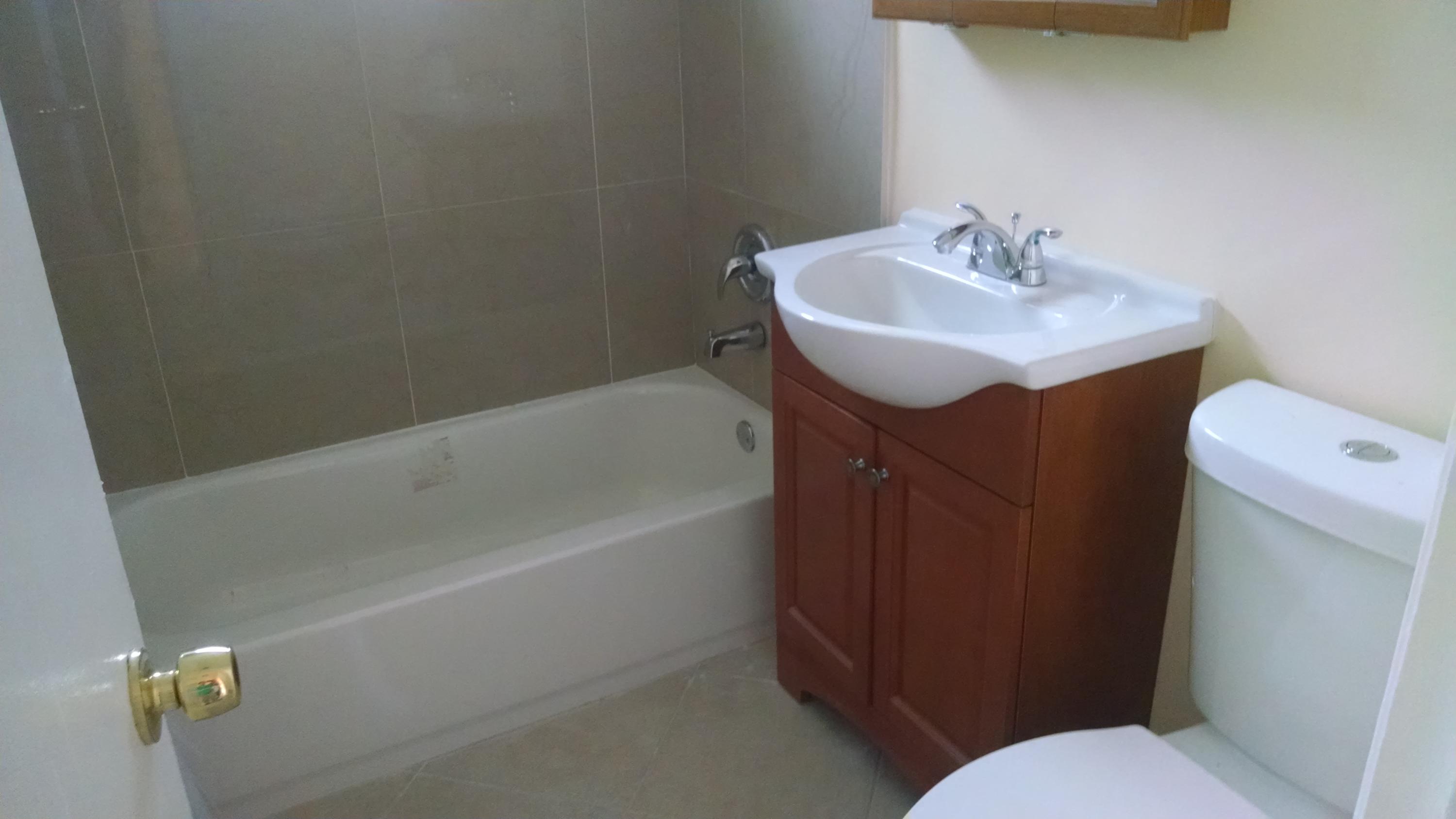 416 Pine Road West Palm Beach, FL 33409 - Photo 2 of 12 Bathroom