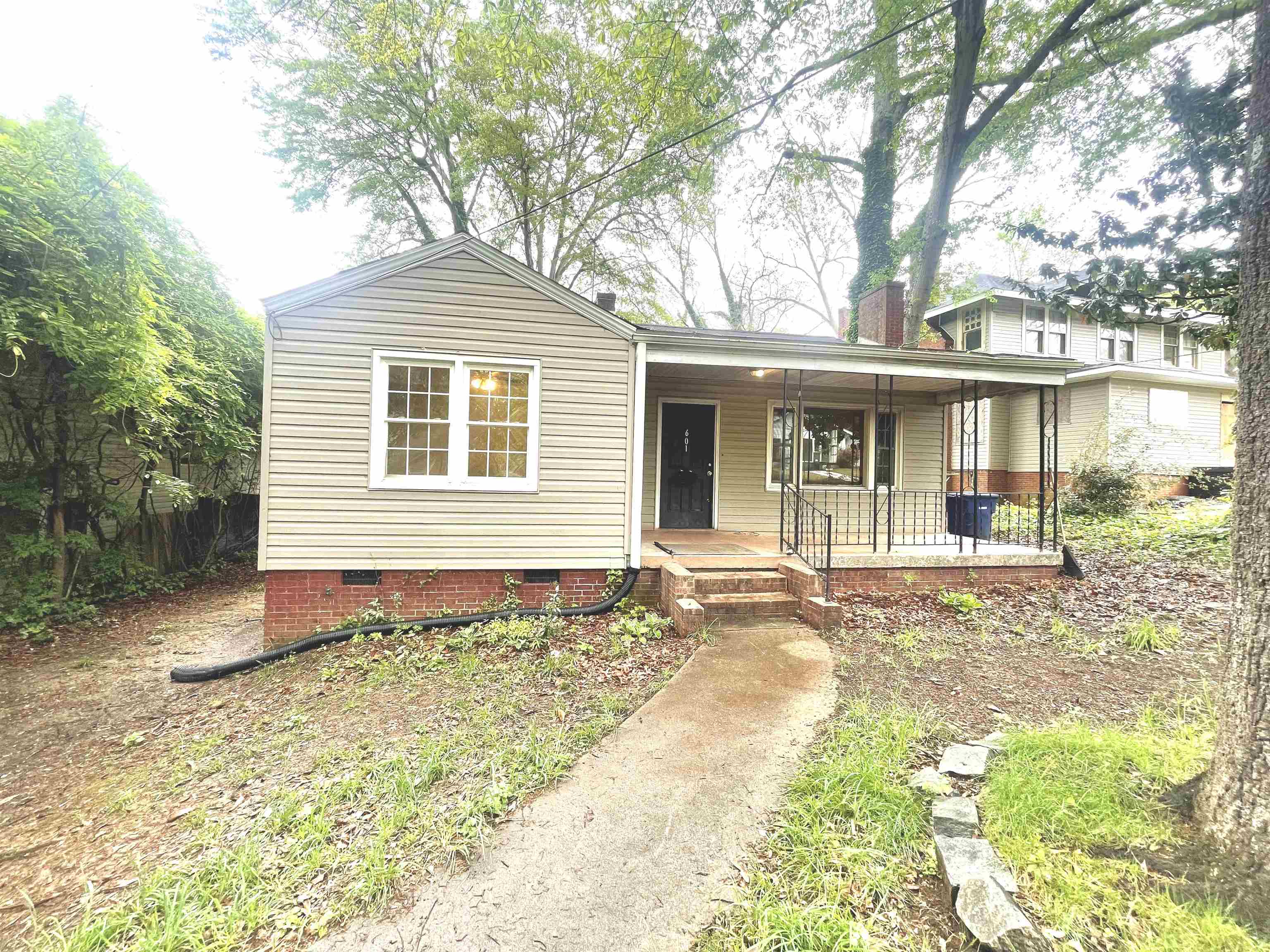 601 South Converse Street Spartanburg, SC 29306 - Photo 2 of 18