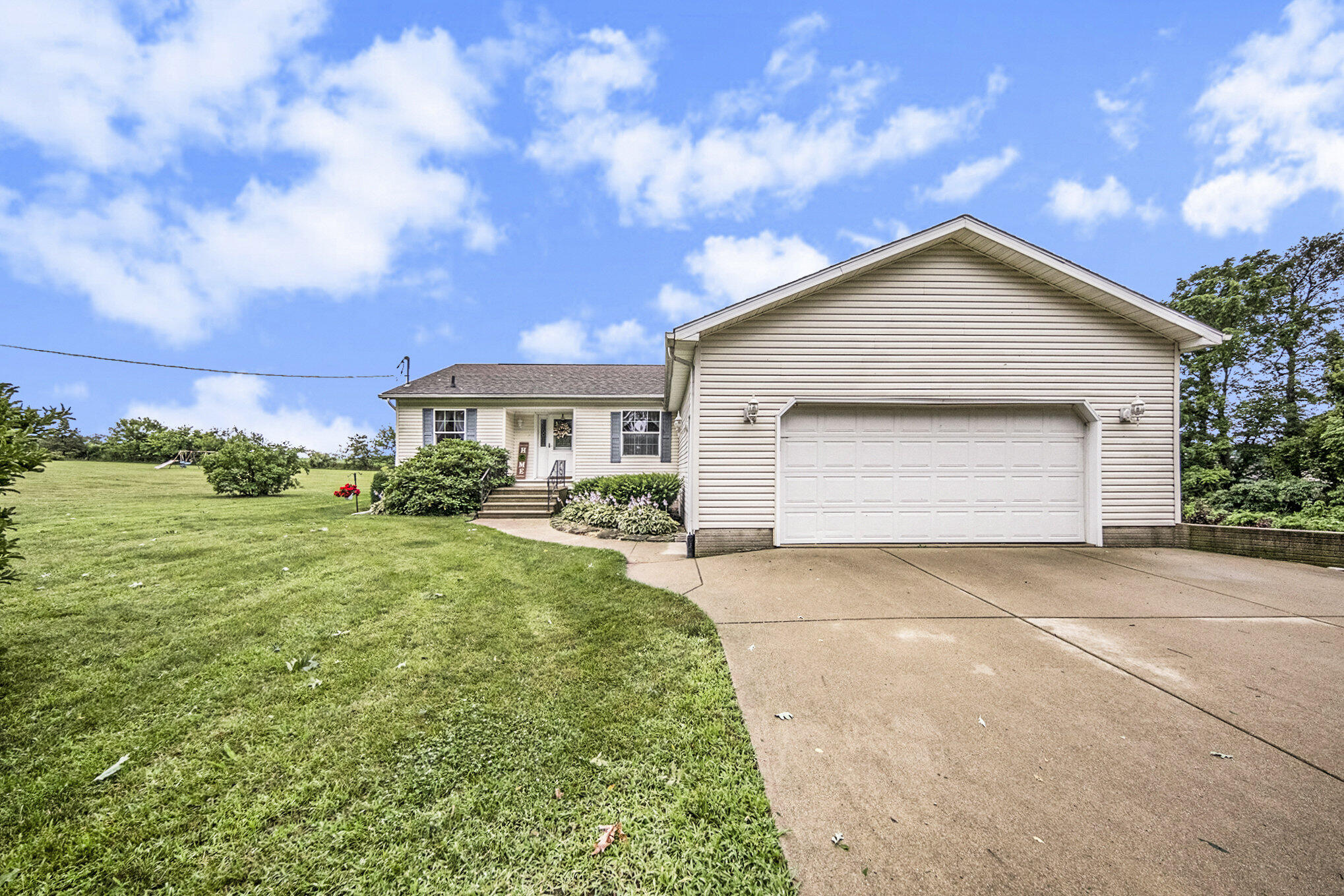 10691 Hanover Road Hanover, MI 49241 - Photo 3 of 28 003_sbp_138
