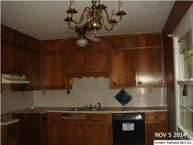 453 19th Terrace Northeast Birmingham, AL 35215 - Photo 6 of 16