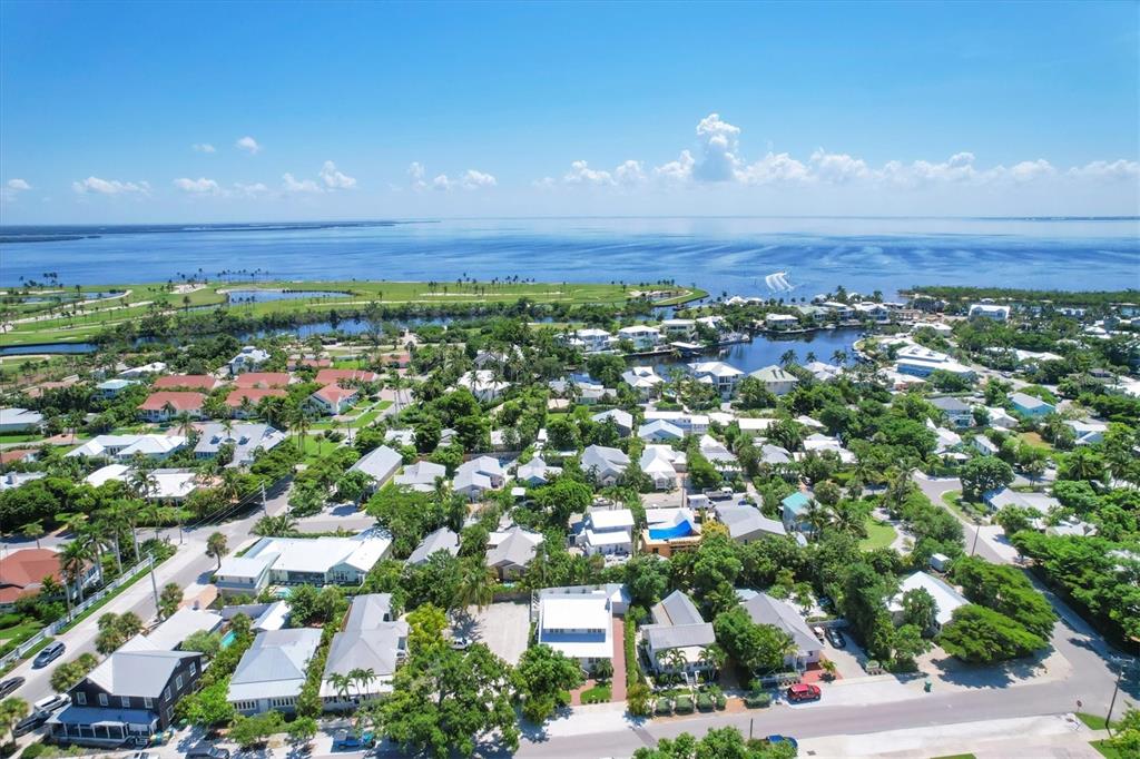342 Palm Avenue Boca Grande, FL 33921 - Photo 4 of 47 a view of a city
