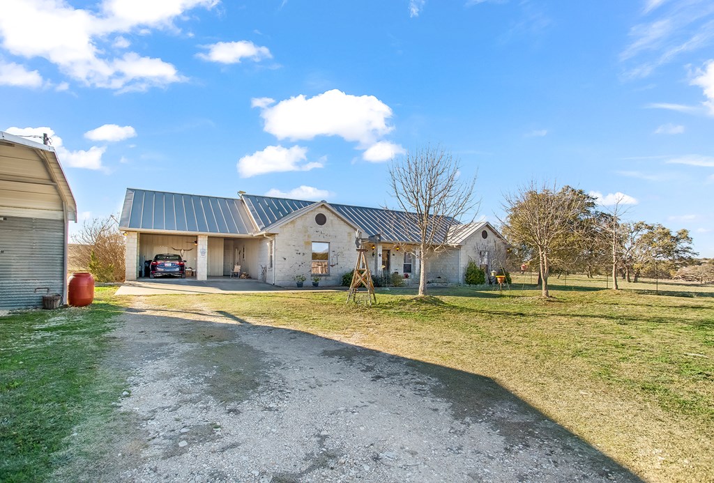 3831 Reeh Road Fredericksburg, TX 78624 - Photo 18 of 22 Gallery Image 18