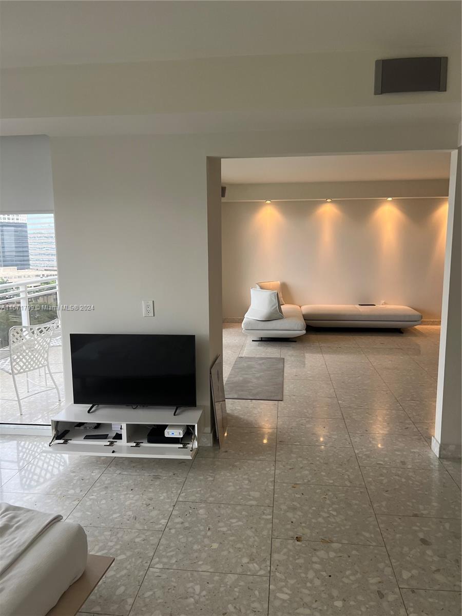 901 Brickell Key Boulevard, Unit 1502 Miami, FL 33131 - Photo 18 of 44