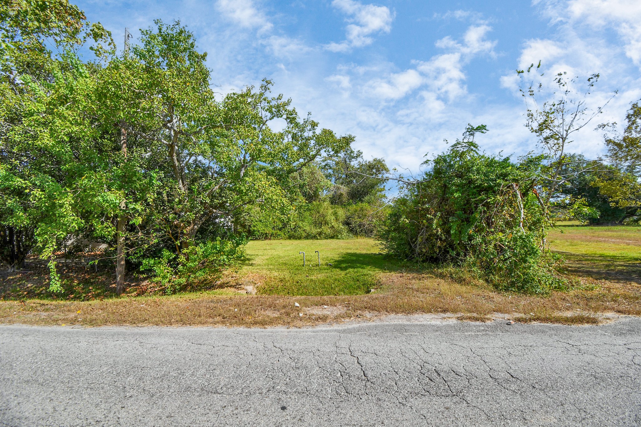 415 Lake Road La Marque, TX 77568 - Photo 6 of 8