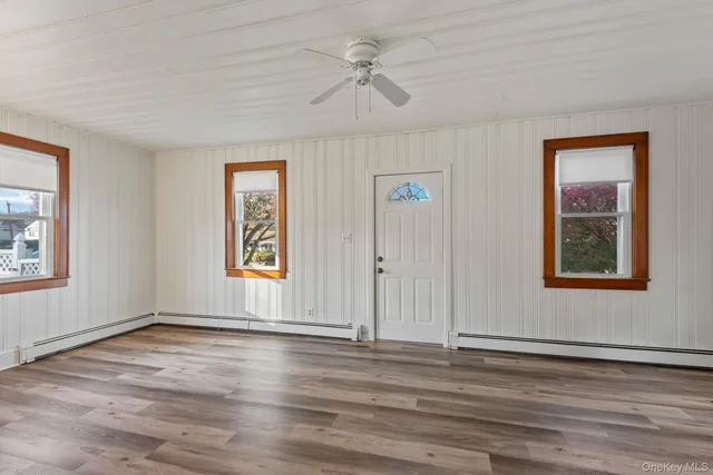 $600,000 | 28 Woodland Drive, Kings Park, NY 11754