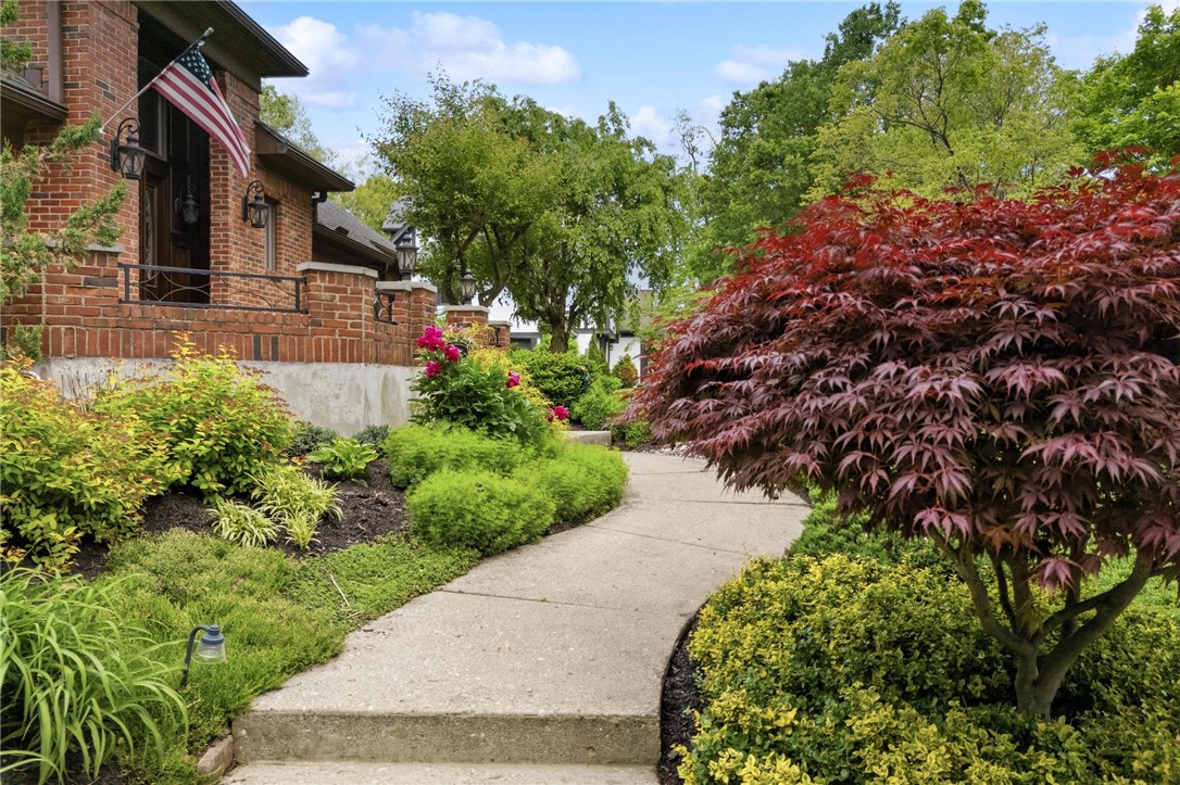 8711 Toftrees Lane Springboro, OH 45066 - Photo 5 of 66