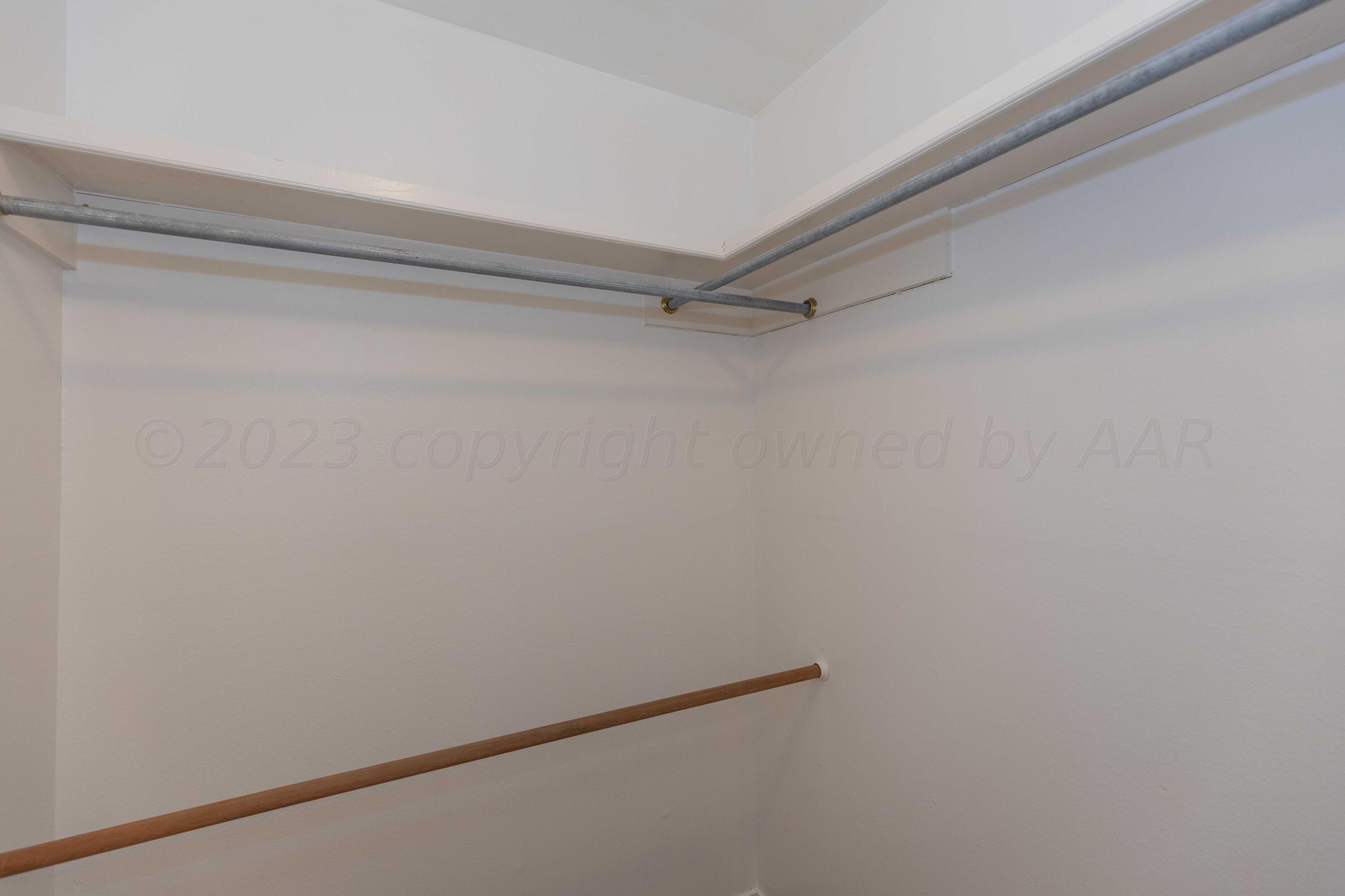 6013 Devon Drive Amarillo, TX 79109 - Photo 16 of 30 MASTER CLOSET 1