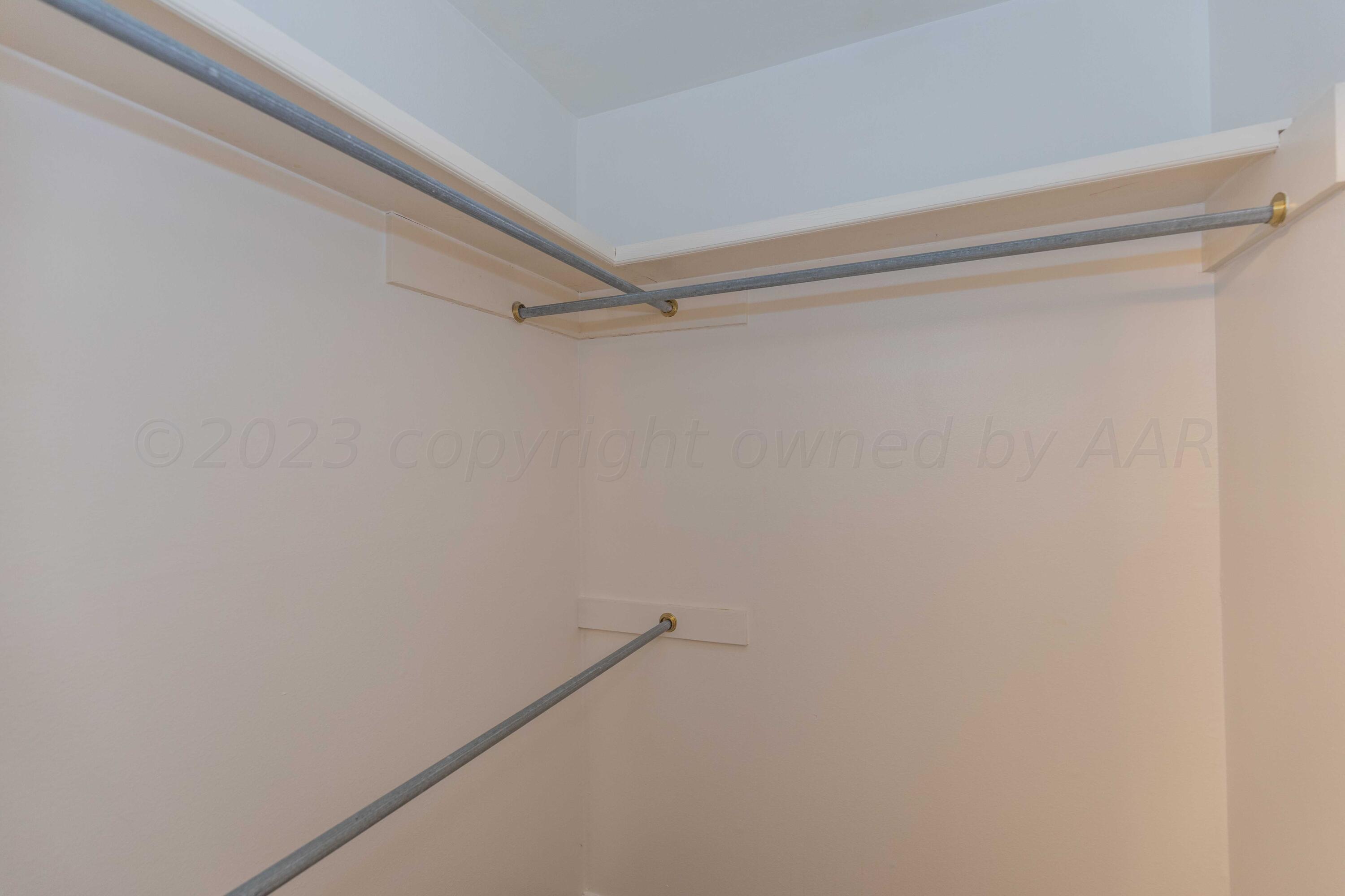 6013 Devon Drive Amarillo, TX 79109 - Photo 17 of 30 MASTER CLOSET 2