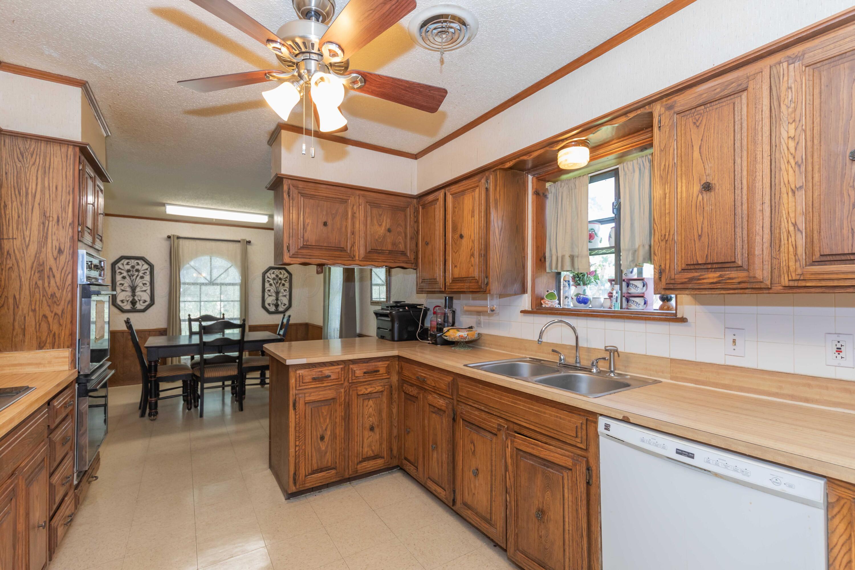 6013 Devon Drive Amarillo, TX 79109 - Photo 9 of 30 KITCHEN VIEW 4