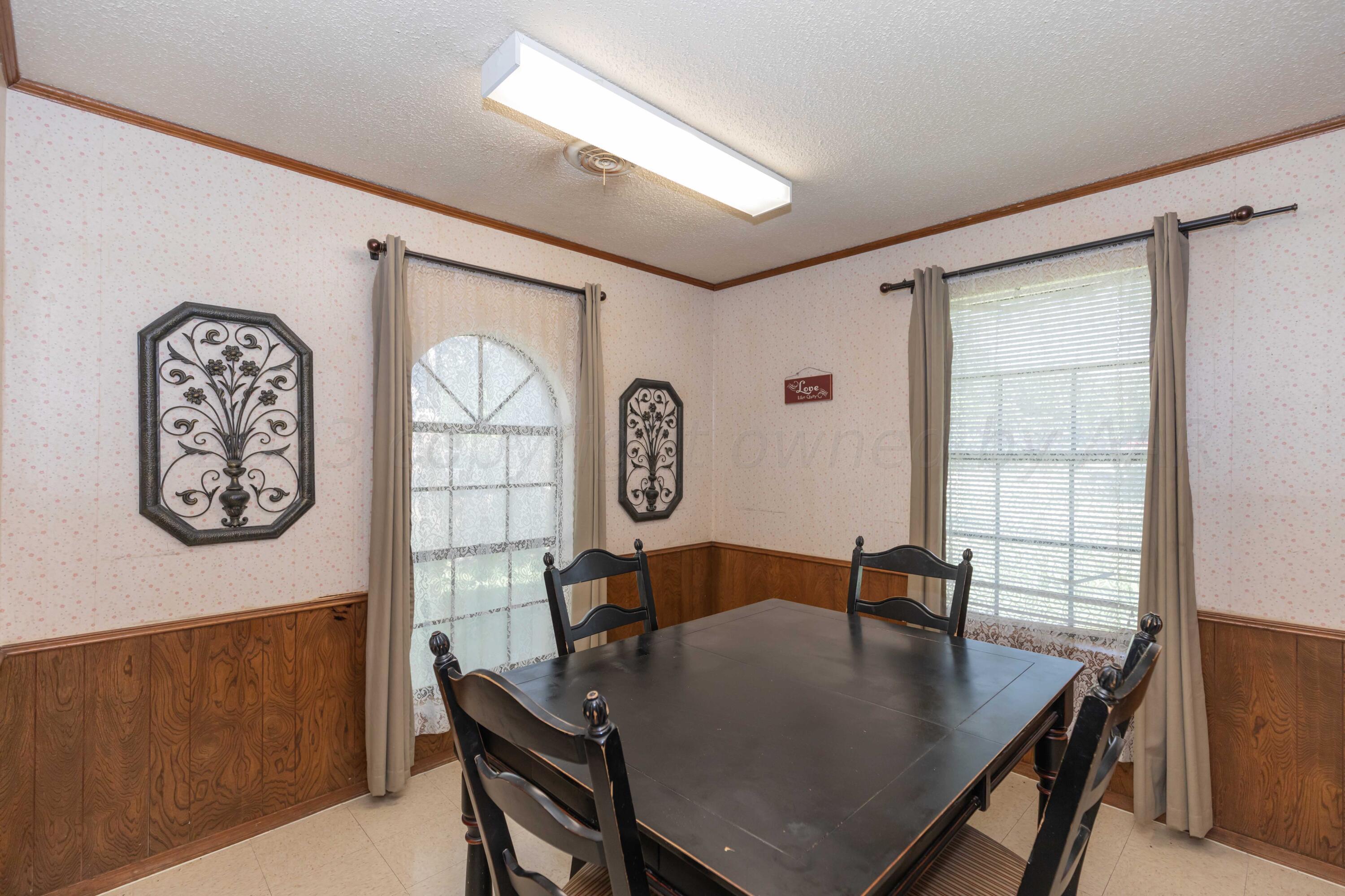 6013 Devon Drive Amarillo, TX 79109 - Photo 10 of 30 DINING VIEW 1