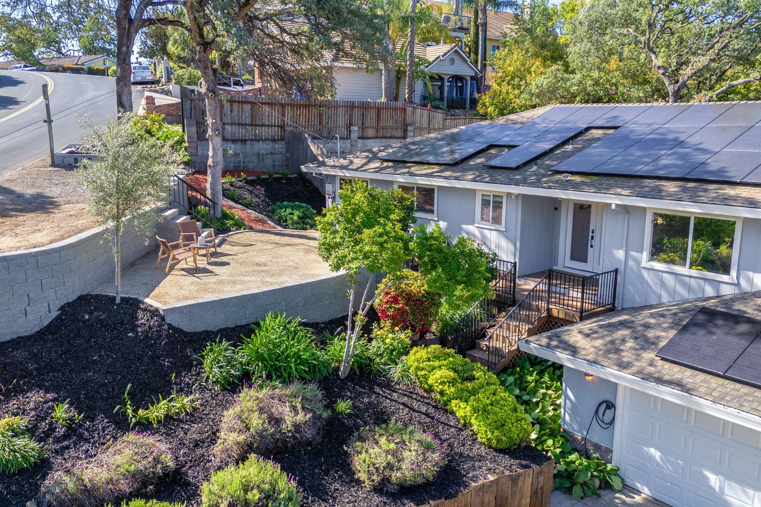 8830 Mooney Road Granite Bay, CA 95746 - Photo 3 of 55