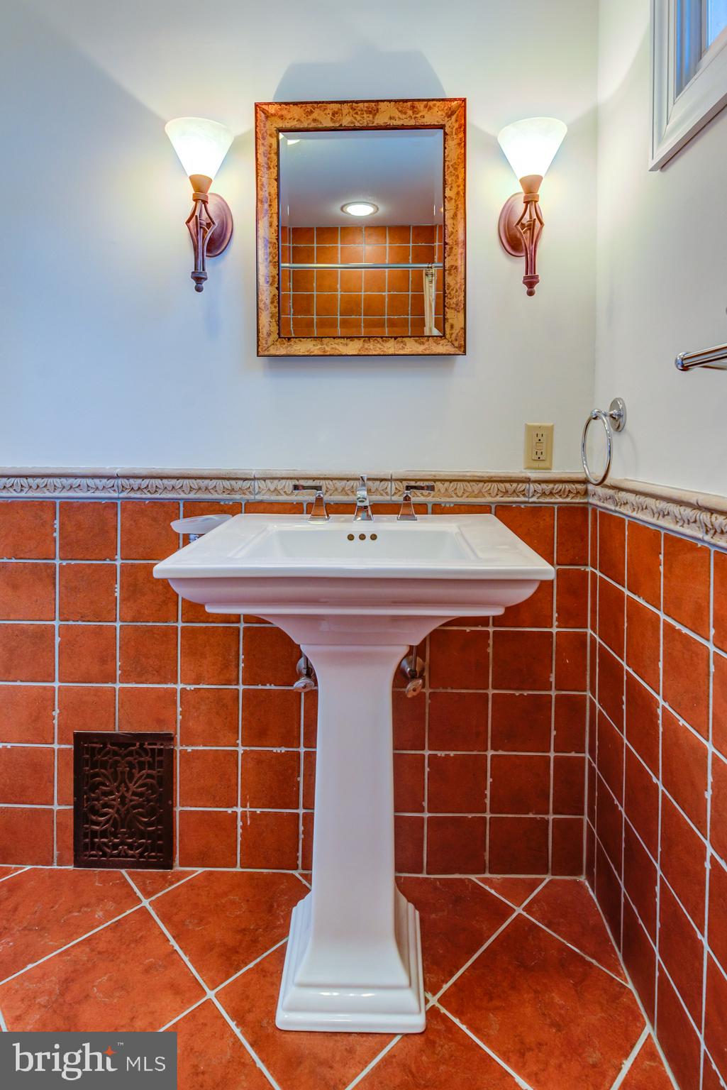 319 Conestoga Road Wayne, PA 19087 - Photo 21 of 37 Bathroom 2