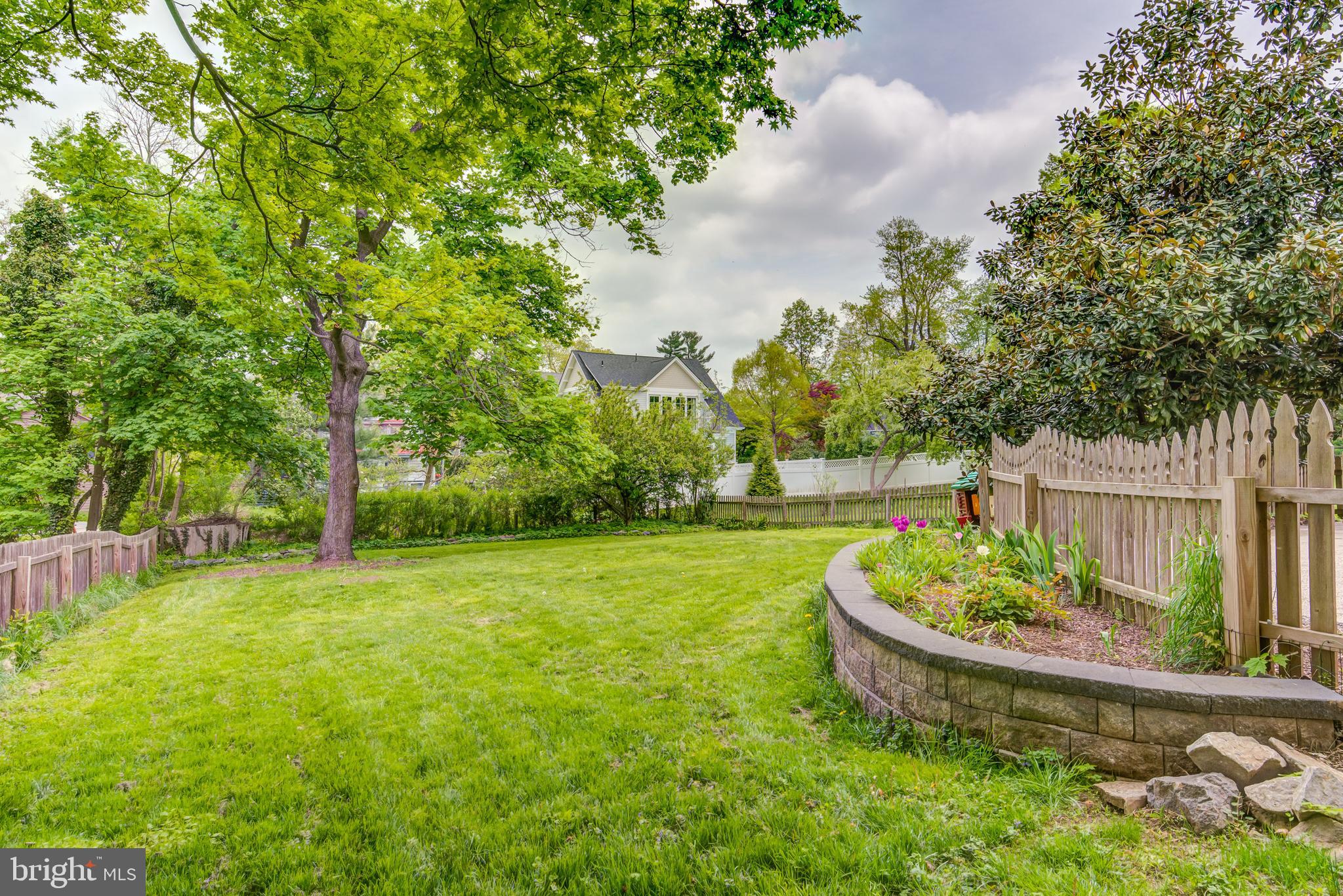 319 Conestoga Road Wayne, PA 19087 - Photo 27 of 37 Large fenced in back yard
