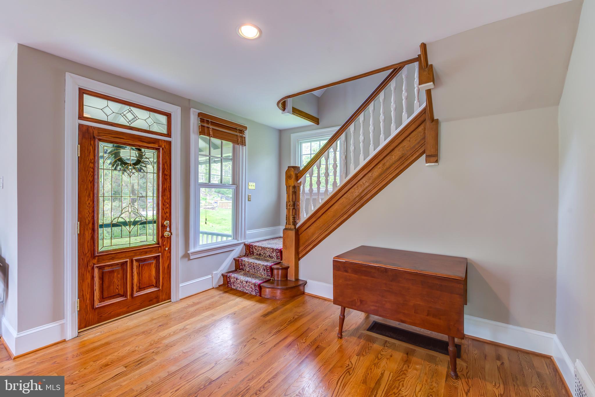 319 Conestoga Road Wayne, PA 19087 - Photo 5 of 37 Foyer