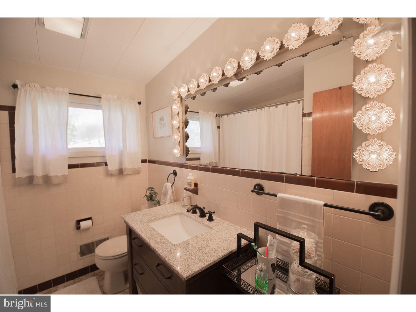 104 Rockingham Drive Wilmington, DE 19803 - Photo 16 of 25 Bathroom