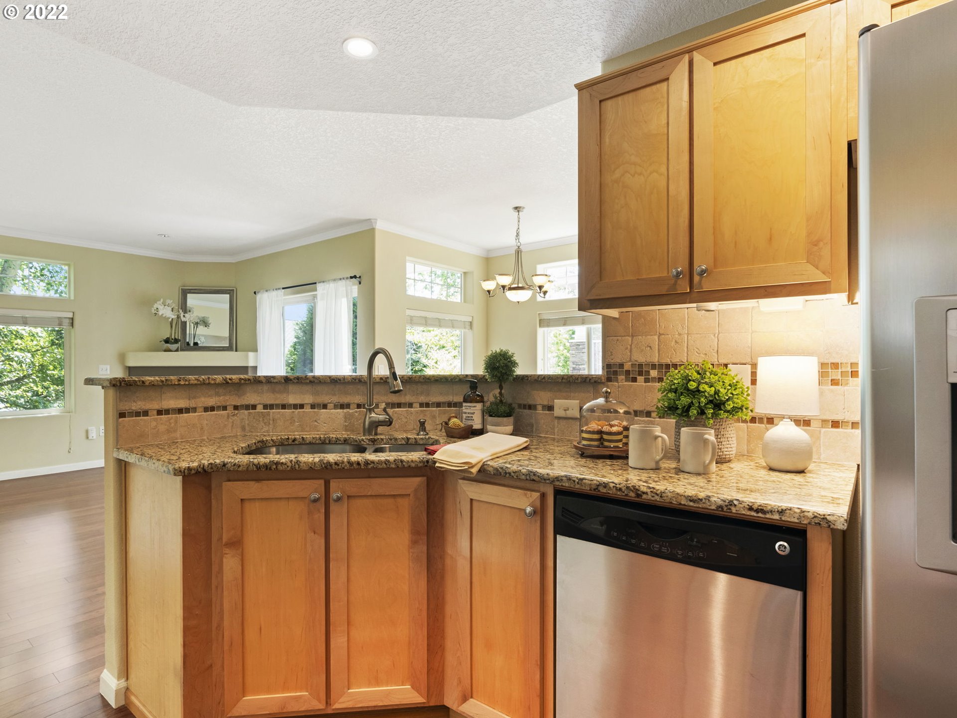 14695 Southwest Beard Road, Unit 102 Beaverton, OR 97007 - Photo 12 of 29 Gallery Image 12
