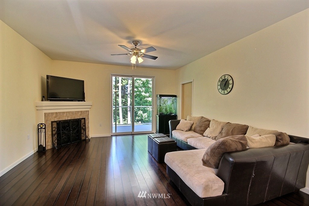 2904 Southeast 8th Street, Unit 2128 Renton, WA 98058 - Photo 1 of 15 Gallery Image 1