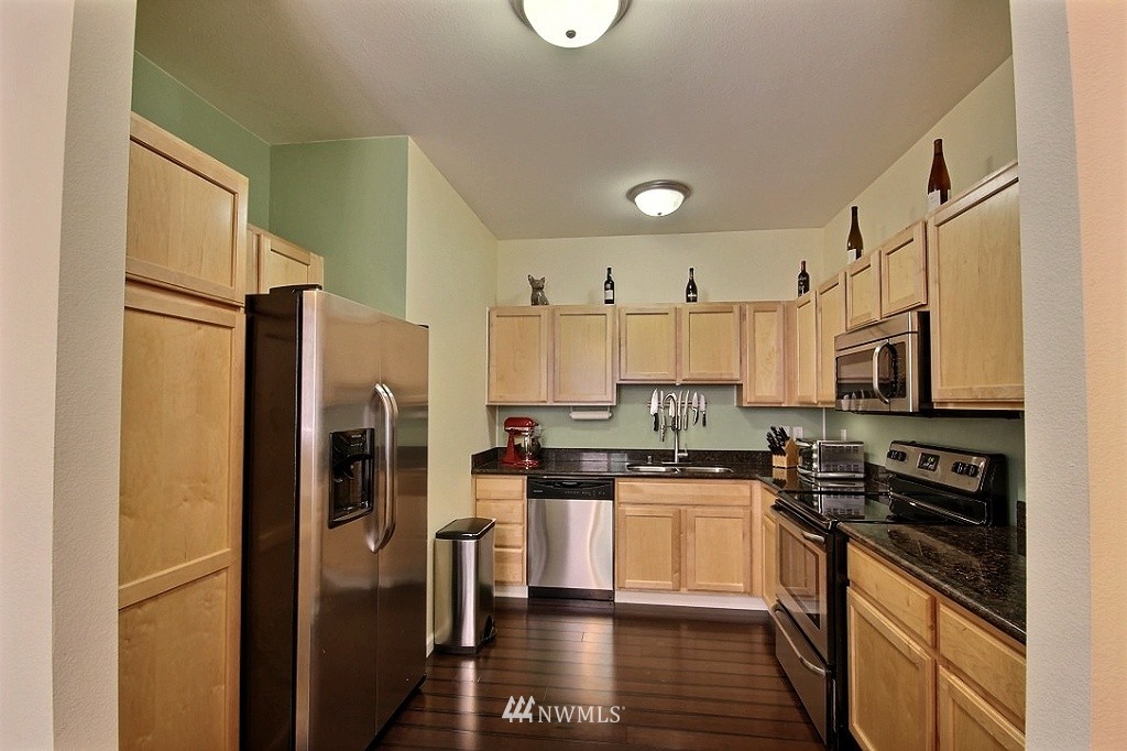 2904 Southeast 8th Street, Unit 2128 Renton, WA 98058 - Photo 2 of 15 Gallery Image 2