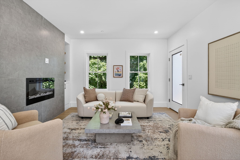 131 Hudson Street, Unit 2 Somerville, MA 02144 - Photo 8 of 32