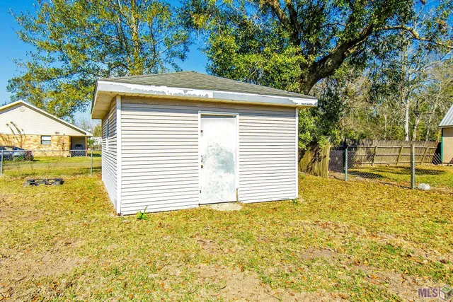 $164,000 | 126 Merian Street, Schriever, LA 70395