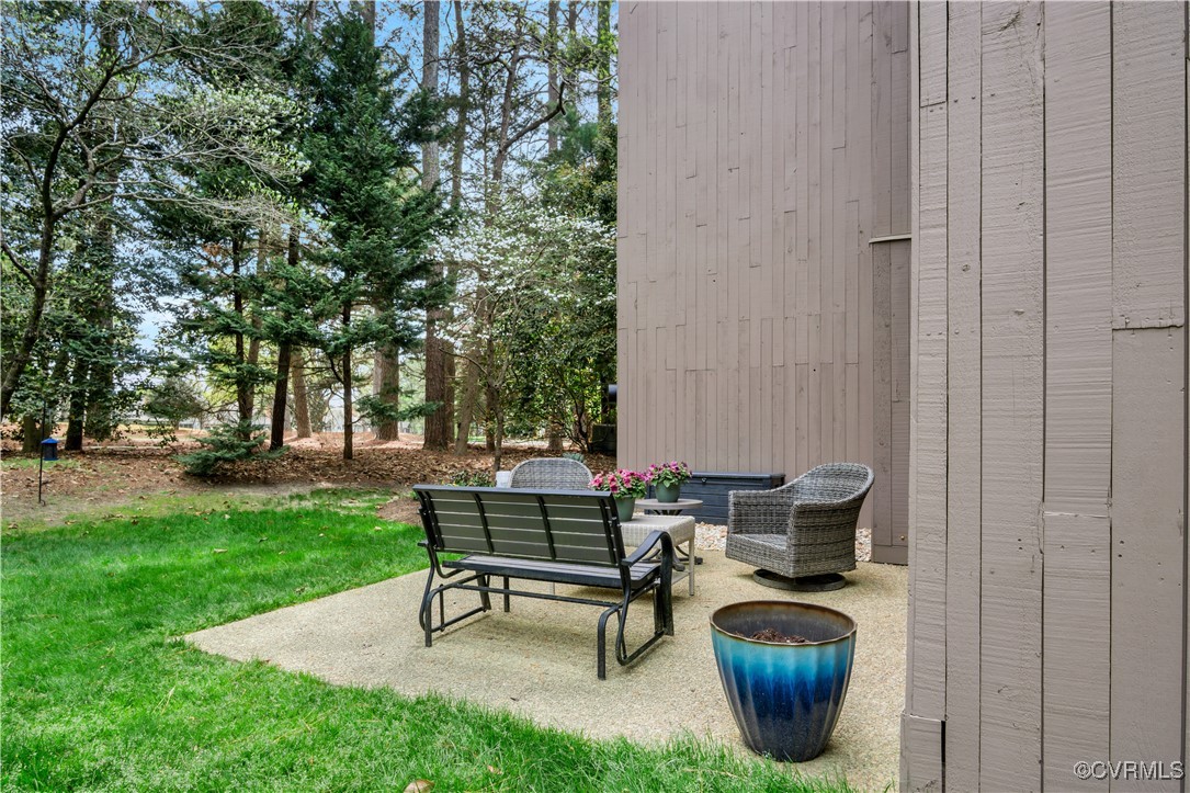 106 Harrops Glen Williamsburg, VA 23185 - Photo 15 of 46 pario