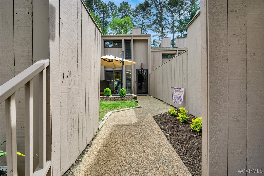 106 Harrops Glen Williamsburg, VA 23185 - Photo 5 of 46