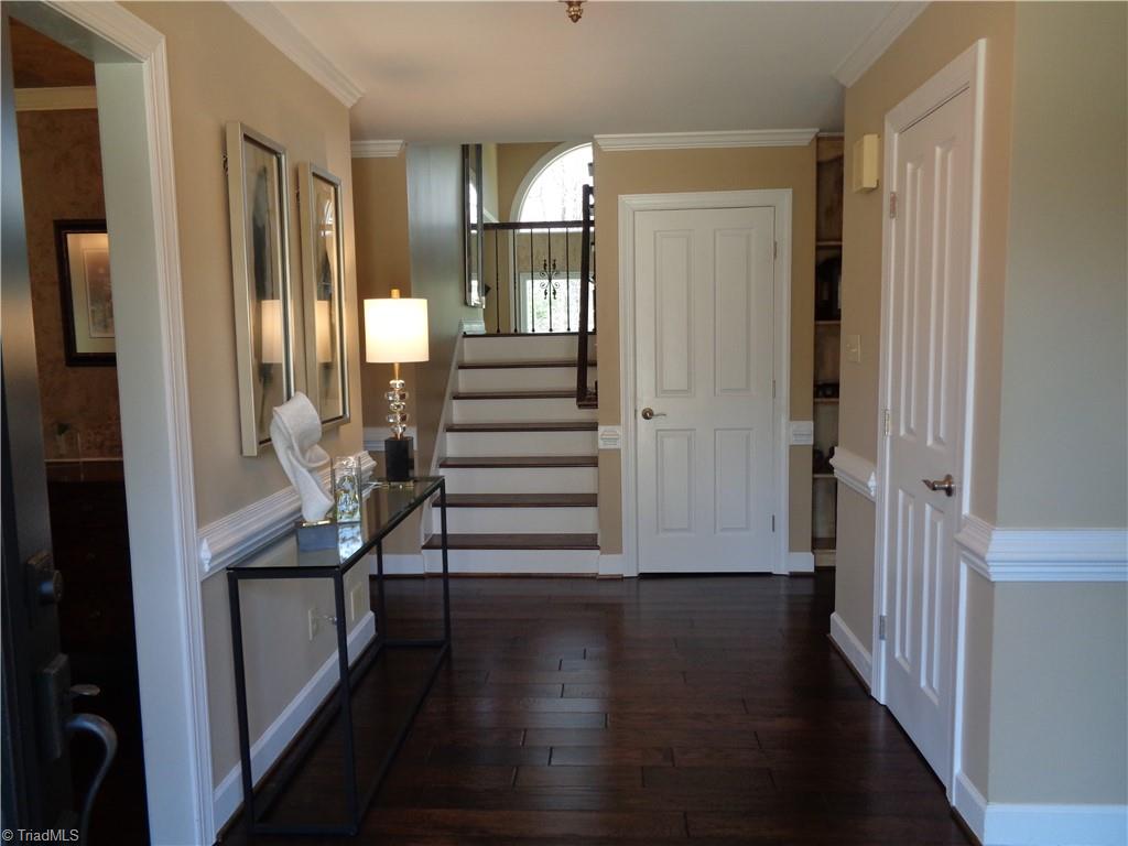 3602 Waldenbrook Road Greensboro, NC 27407 - Photo 7 of 21 Foyer