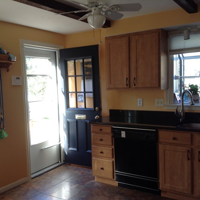 27 Stony Brook Road Framingham, MA 01702 - Photo 9 of 28 Gallery Image 9