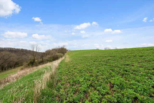 $1,600,000 | 36480 Bouska Road, Prairie du Chien, WI 53821