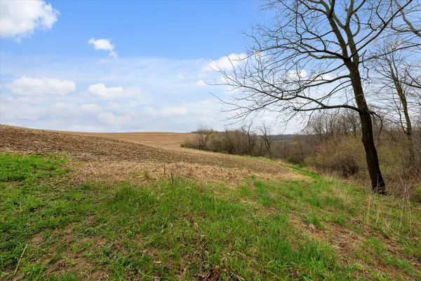 $1,600,000 | 36480 Bouska Road, Bridgeport, WI 53821