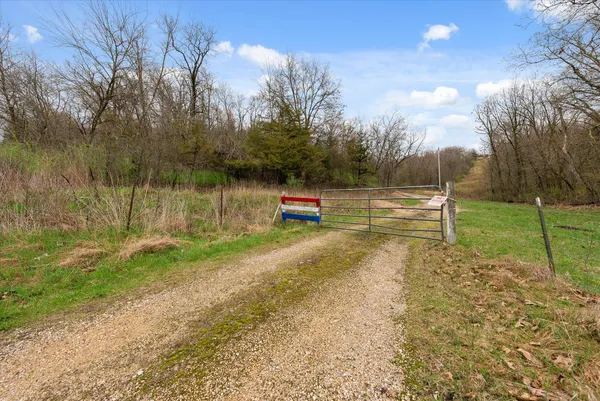 $1,600,000 | 36480 Bouska Road, Bridgeport, WI 53821