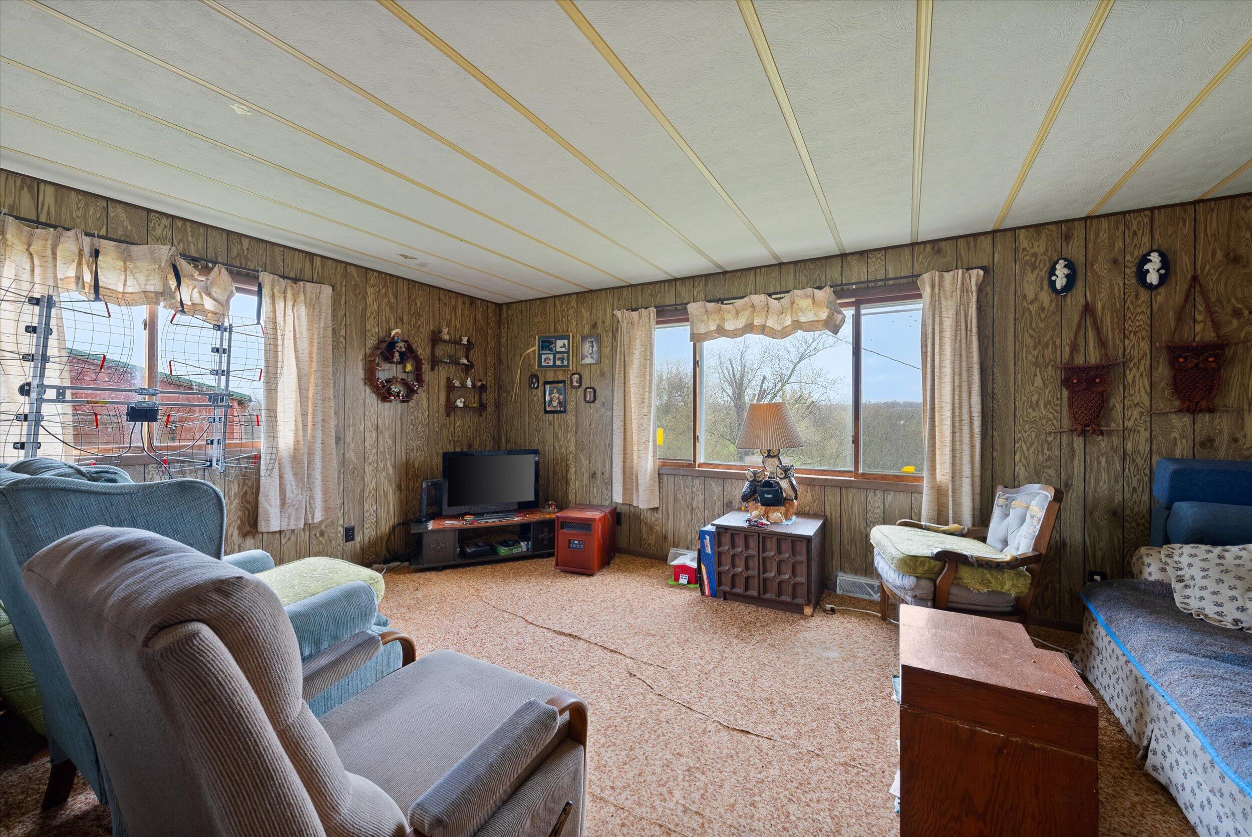 36480 Bouska Road Bridgeport, WI 53821 - Photo 78 of 87 Living Room