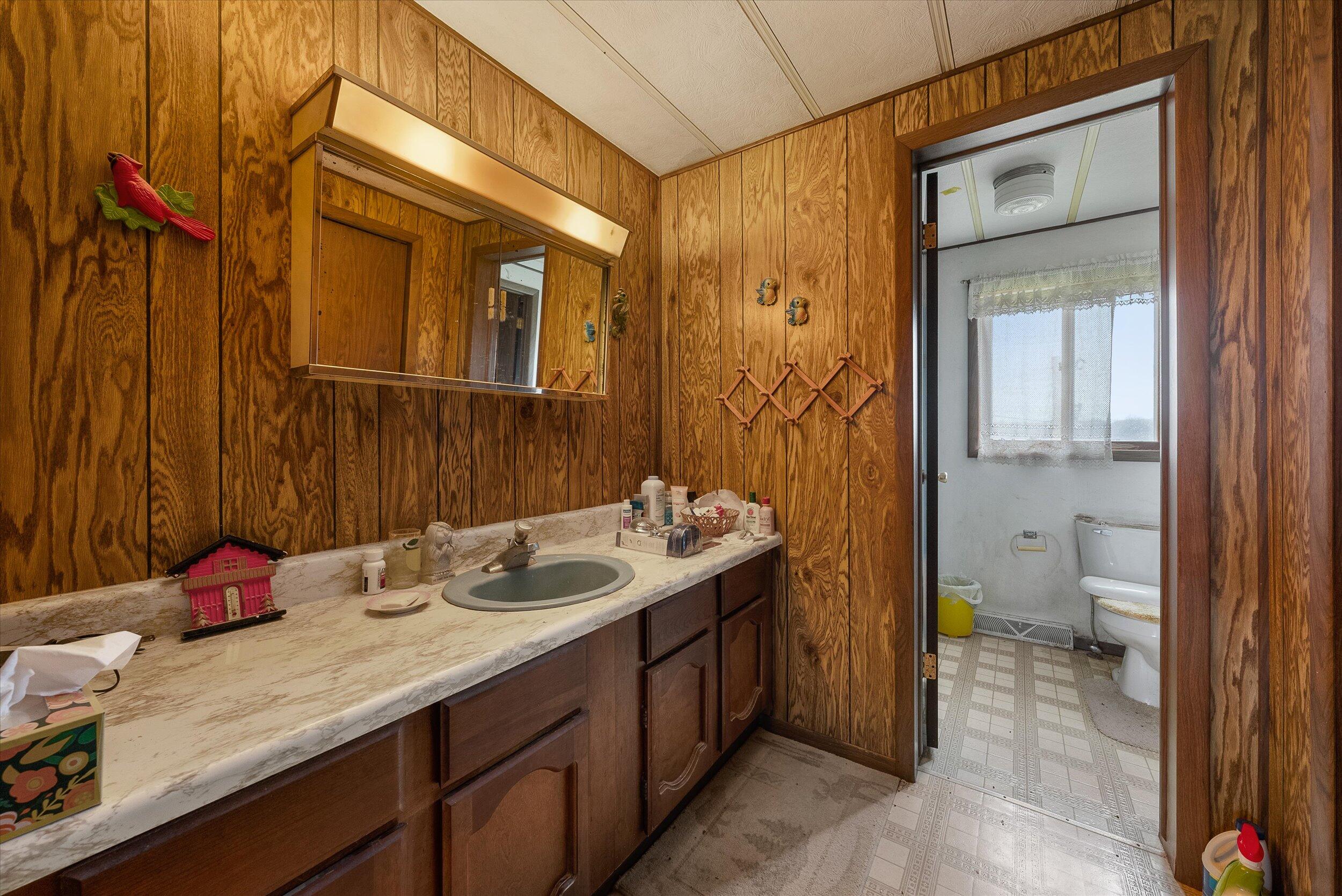 36480 Bouska Road Bridgeport, WI 53821 - Photo 81 of 87 Bathroom