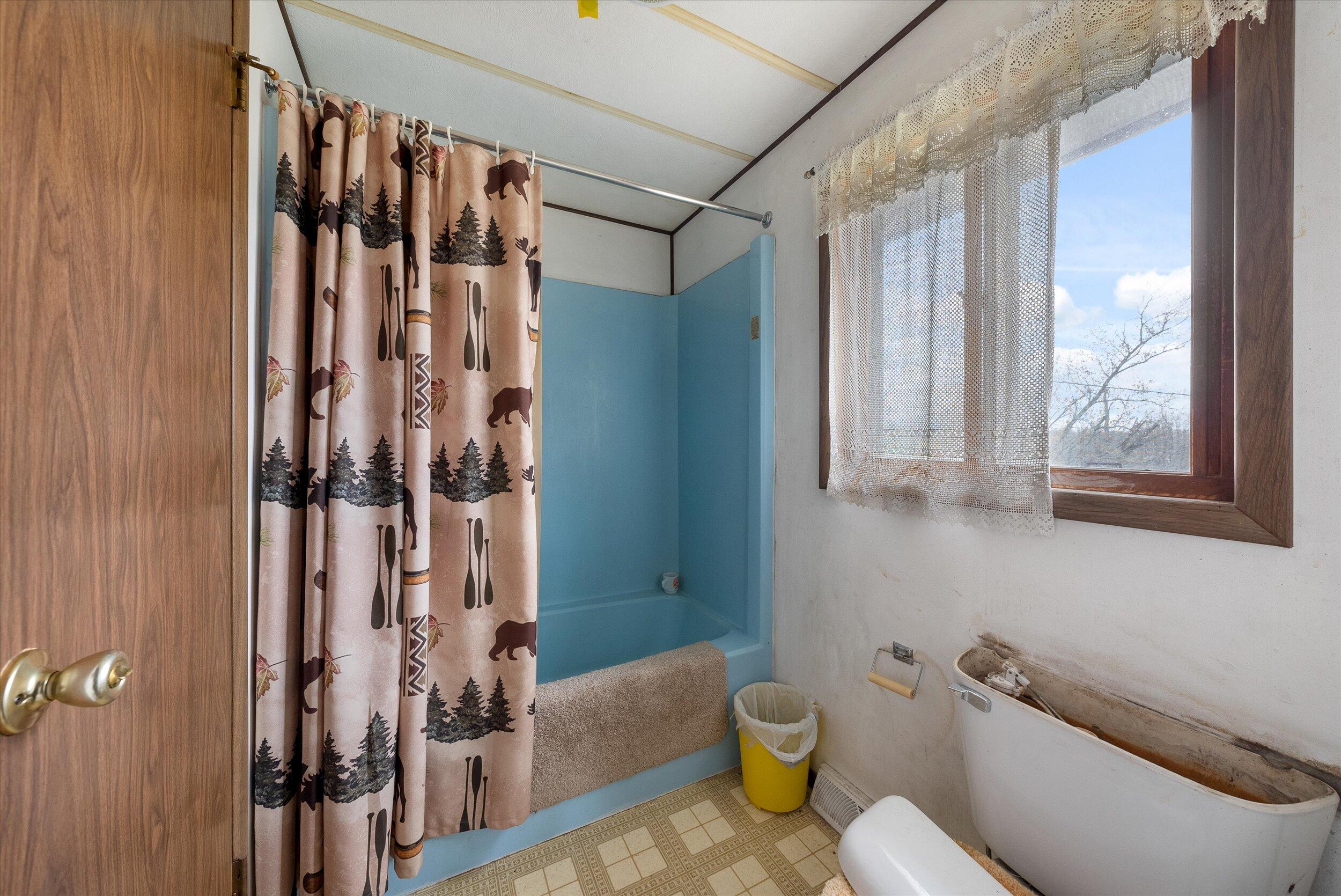 36480 Bouska Road Bridgeport, WI 53821 - Photo 83 of 87 Bathroom